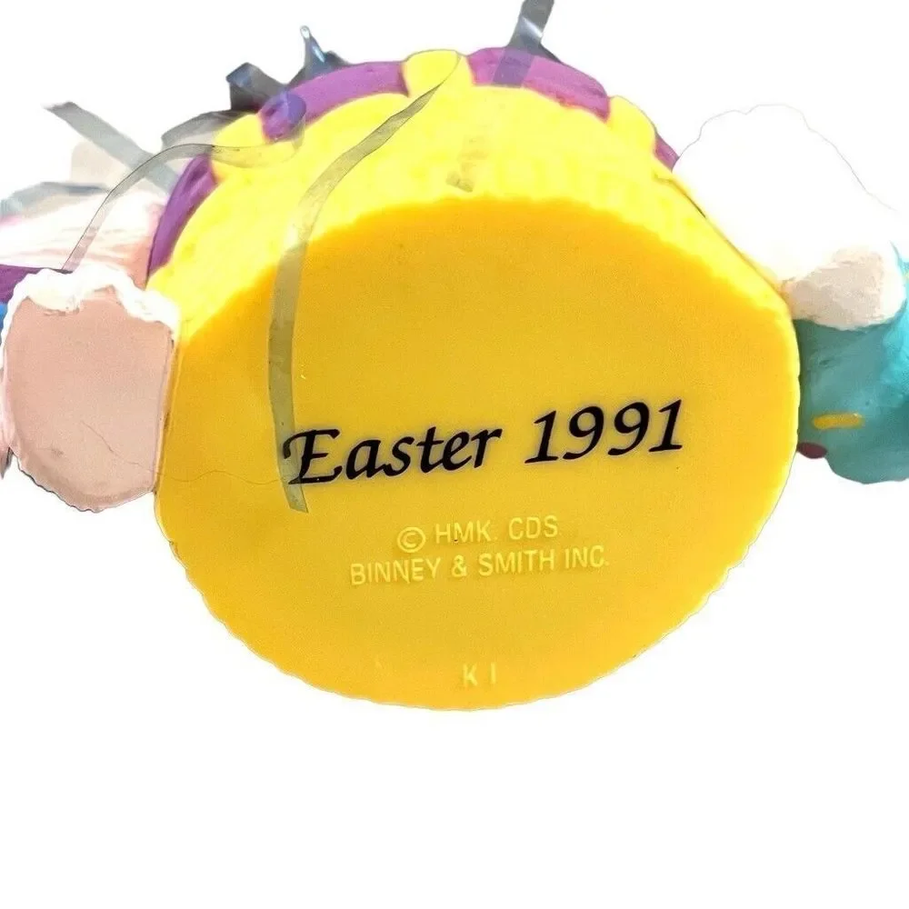 1991 NEW in Box Hallmark CRAYOLA BUNNY FIGURINE Boy Girl Bunny & Easter Basket